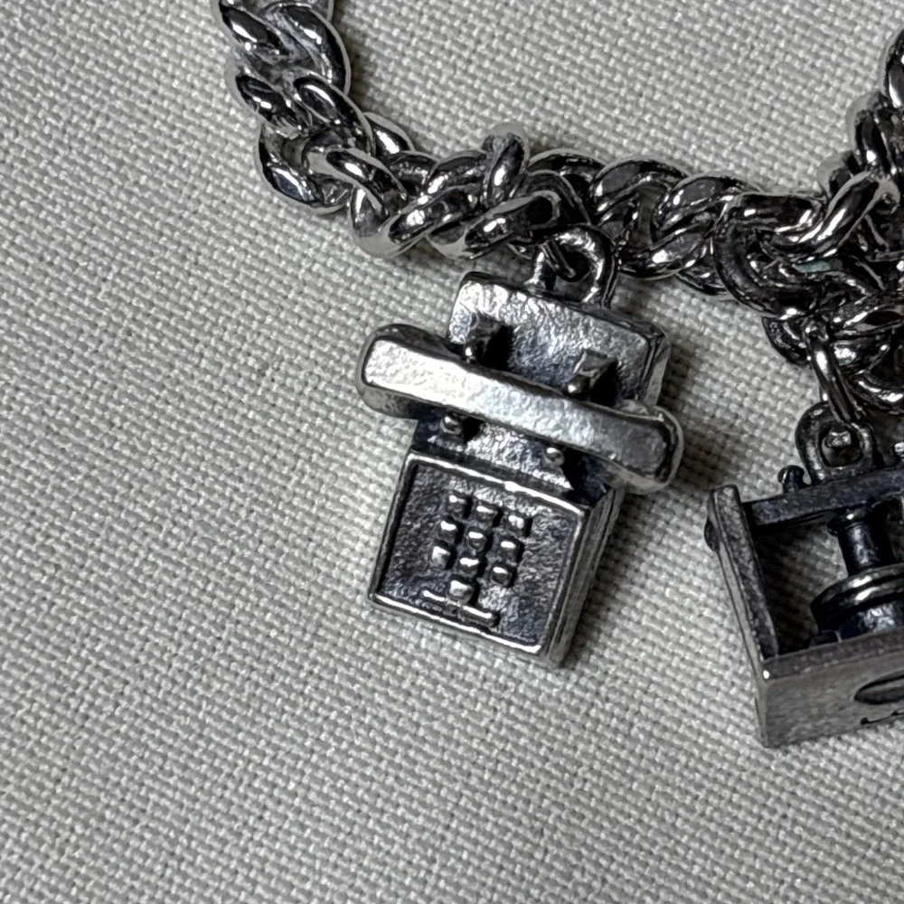 VINTAGE STERLING SILVER MINI TELEPHONE CHARMs Bracelet